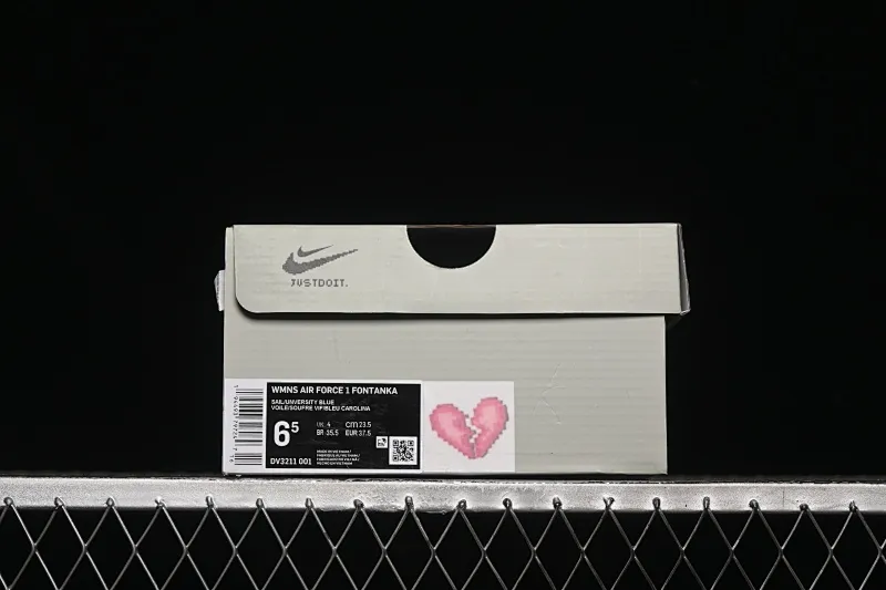 All categories Nk Air Force 1 Air Force series Nk Air Force 1 Fontanka Air Force low-top Nike Air Force 1 Fontanka "Pixel Sweetheart" Hand-painted graffiti Pixel Sweetheart Air Force One customized sneakers DV3211-001